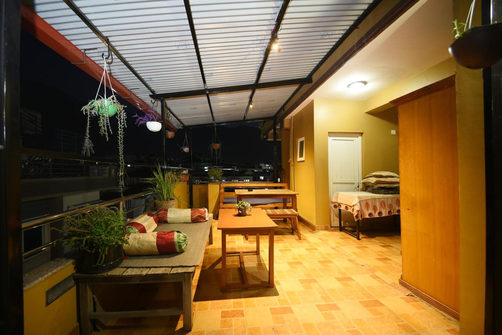 Mums Homestay & Studio Apartments Kathmandu Exteriör bild