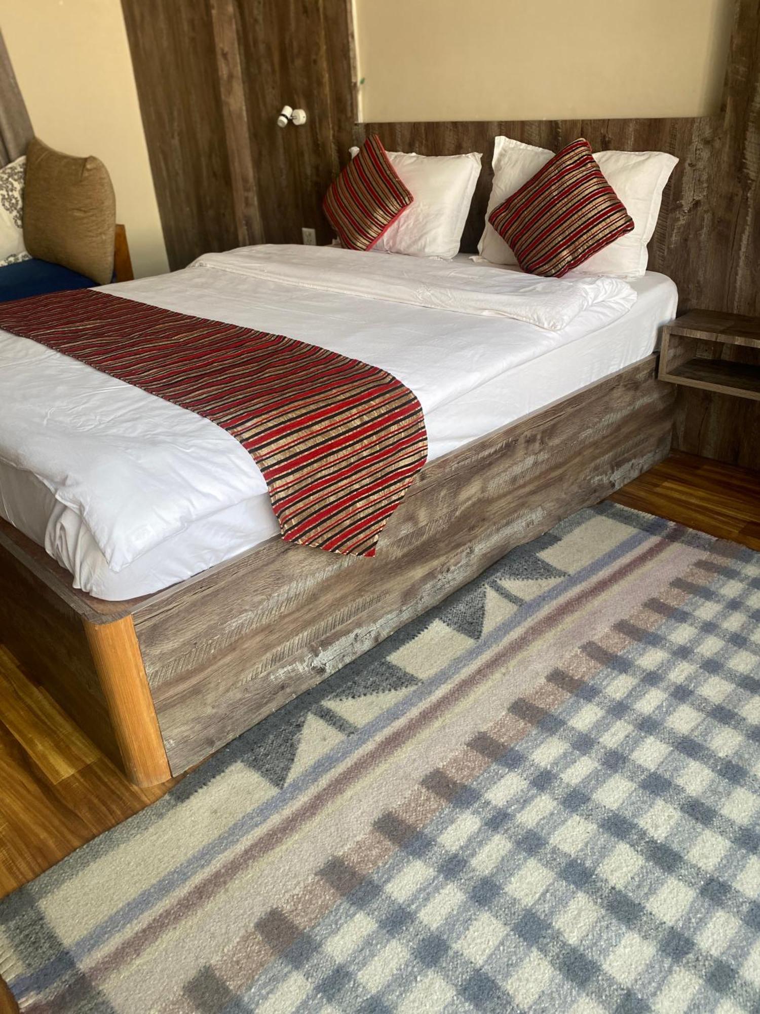Mums Homestay & Studio Apartments Kathmandu Exteriör bild
